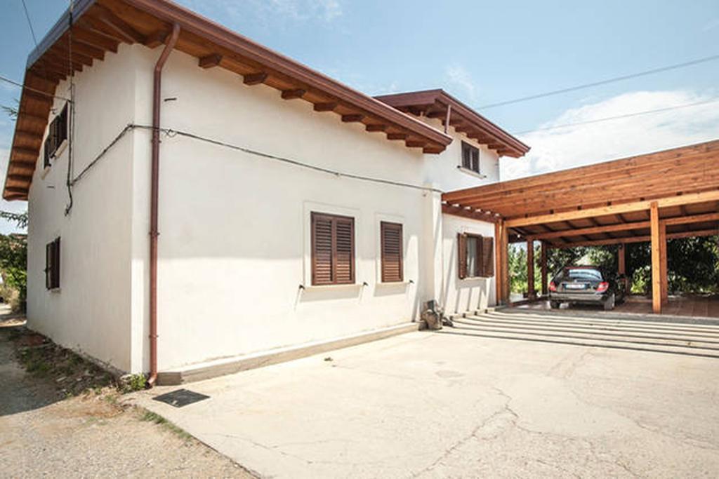 Agriturismo Miracco Atanasio Franco "Il Maniero" Santa Sofia d'Epiro Zewnętrze zdjęcie