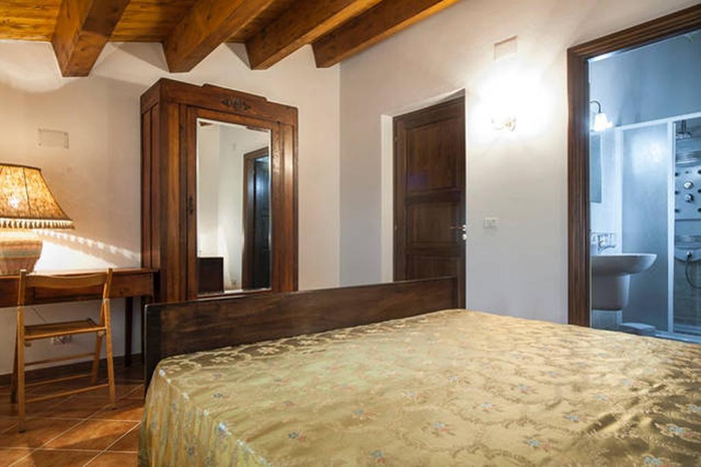 Agriturismo Miracco Atanasio Franco "Il Maniero" Santa Sofia d'Epiro Zewnętrze zdjęcie
