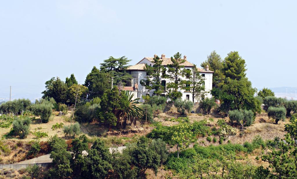 Agriturismo Miracco Atanasio Franco "Il Maniero" Santa Sofia d'Epiro Zewnętrze zdjęcie